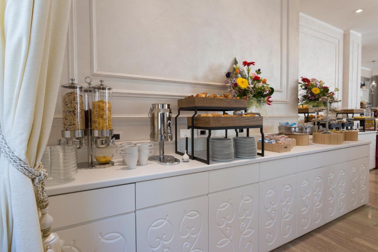 Amsterdam Suite Hotel & Spa 里米尼 外观 照片