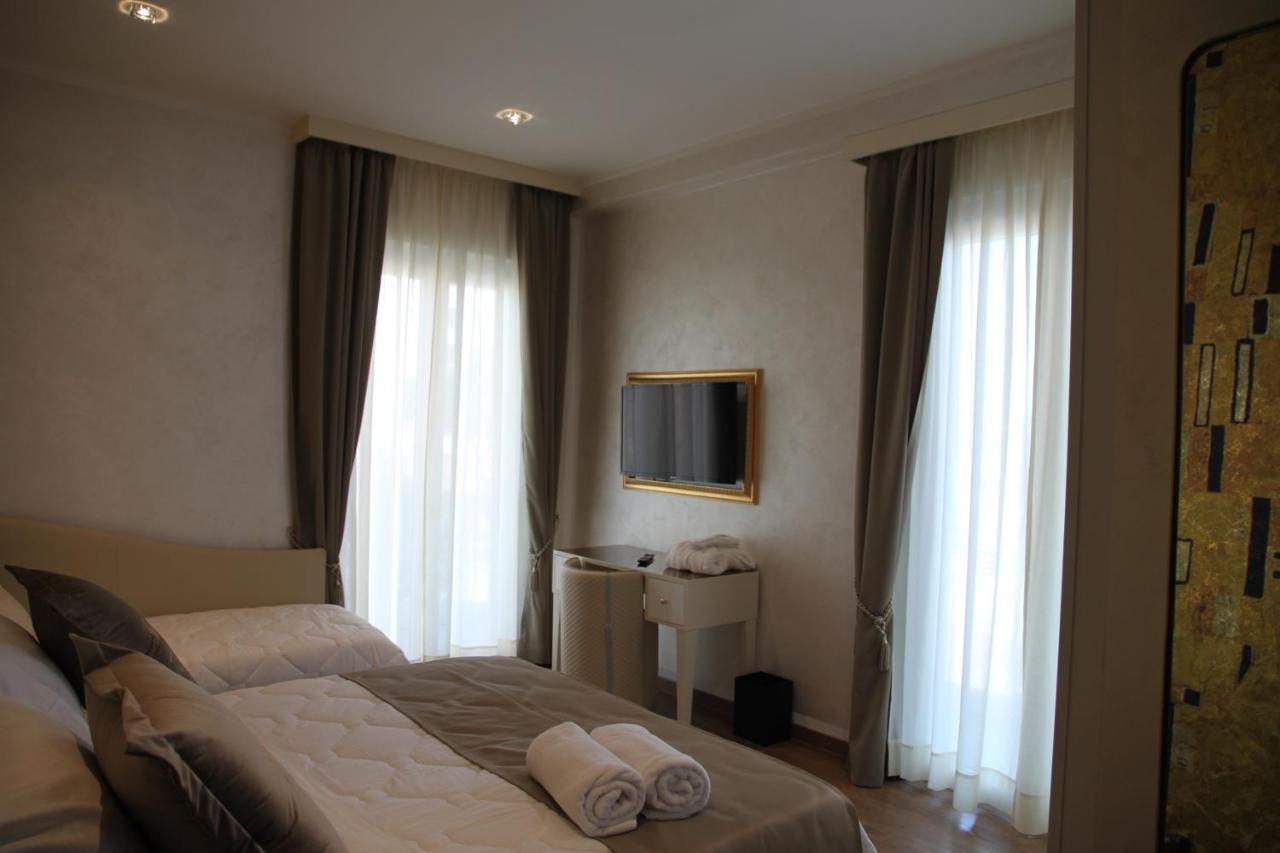 Amsterdam Suite Hotel & Spa 里米尼 外观 照片