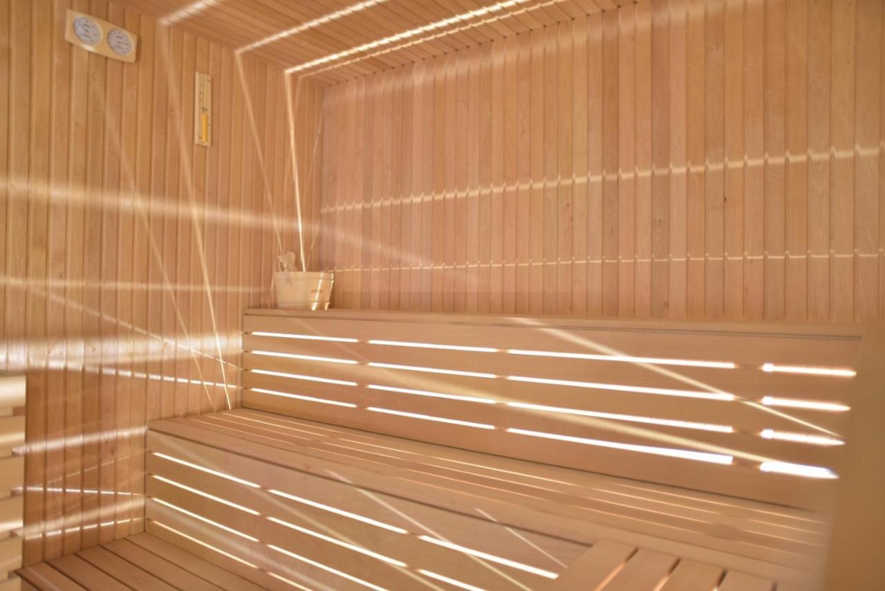 Amsterdam Suite Hotel & Spa 里米尼 外观 照片